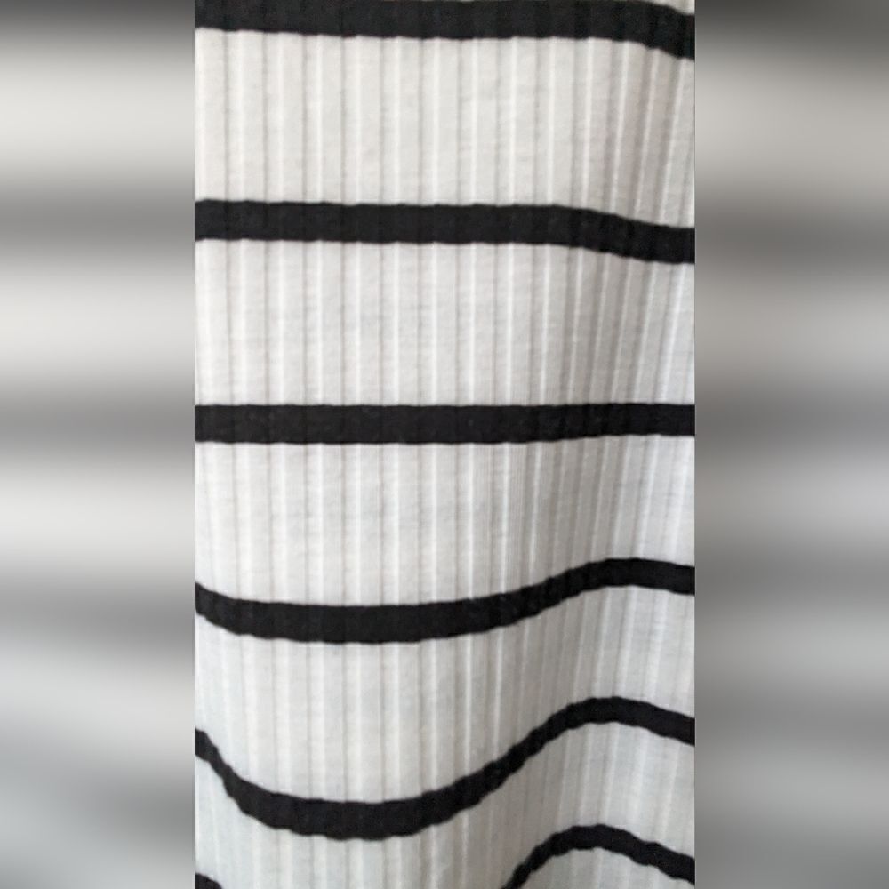 Lularoe women's top - Picture 7 of 8